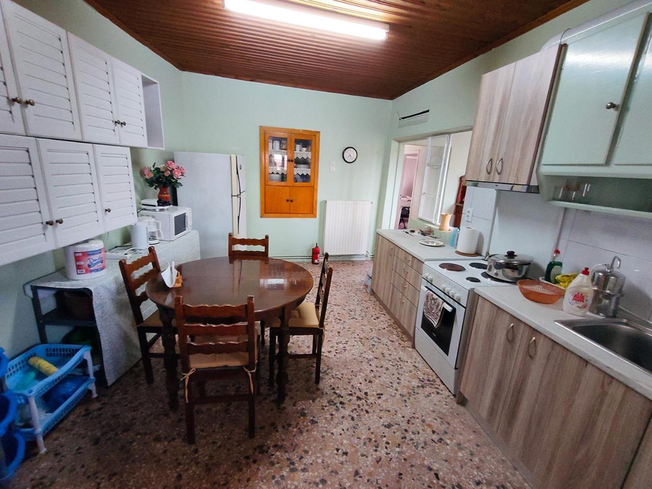 Vintage House With A Fantastic View Apartment Mavrommation Exterior photo